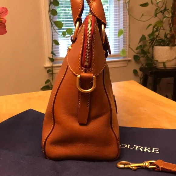 Dooney & Bourke Florentine Cameron Satchel - excellent condition - Picture 6 of 8